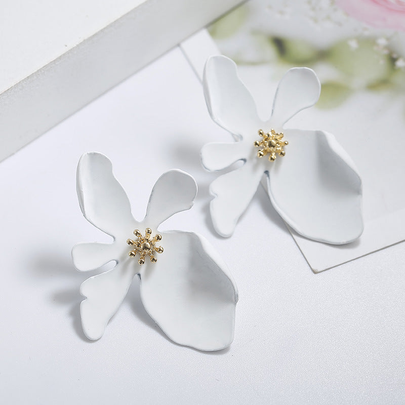 Fashion simple big flower earrings earrings